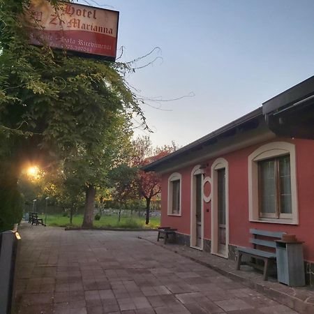 Hotel Zi Marianna Pertosa Esterno foto