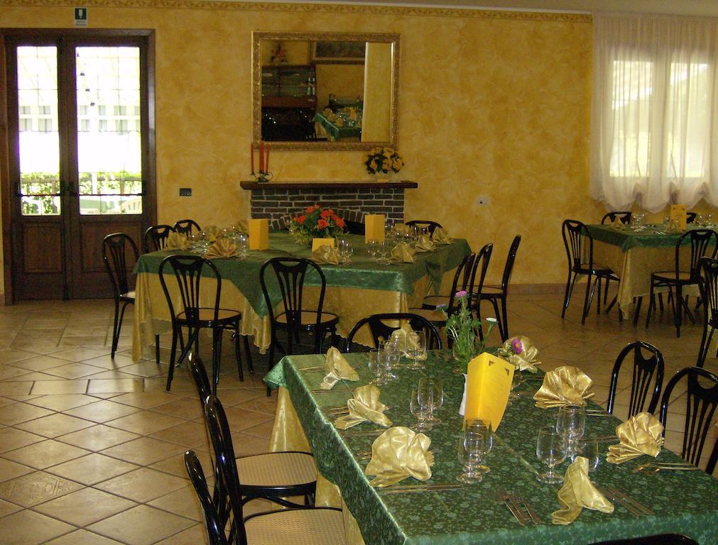 Hotel Zi Marianna Pertosa Esterno foto